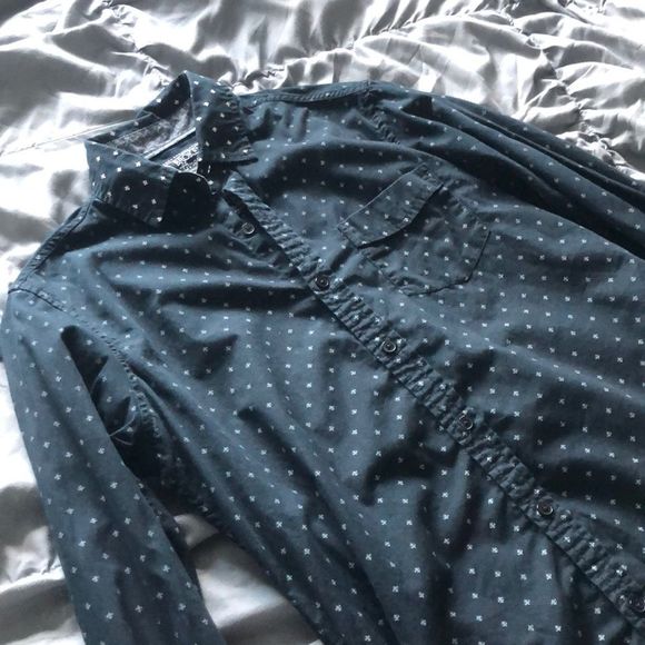 Broken thread pattered button down - Picture 5 of 7